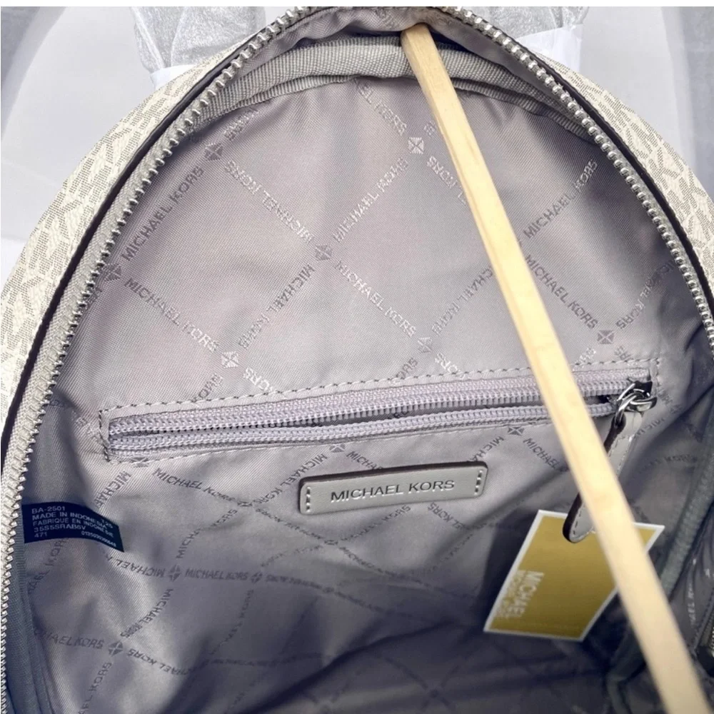 MICHAEL KORS Rhea Medium Color-Block Signature Logo Backpack - Picture 11 of 16